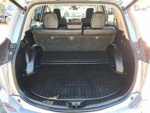 Used 2018 Toyota RAV4 Limited image 31
