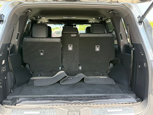 Used 2024 Lexus LX 600 4WD w/ Luxury Package image 40