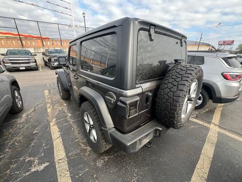 Used 2022 Jeep Wrangler Sport S image 4