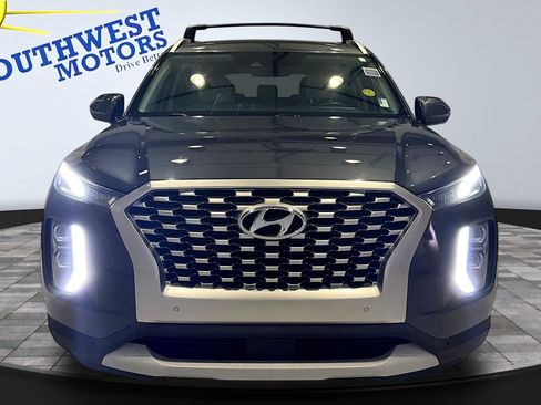 Used 2022 Hyundai Palisade SEL w/ 8P Bench Seat Package FWD image 2