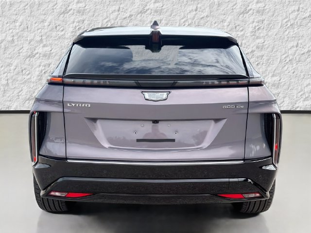 Used 2026 Cadillac Lyriq Luxury AWD/4WD image 4