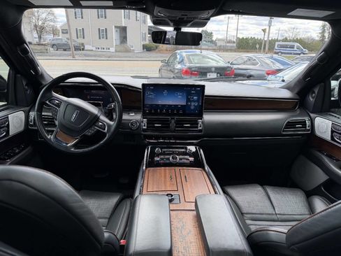 Used 2022 Lincoln Navigator L Black Label image 25