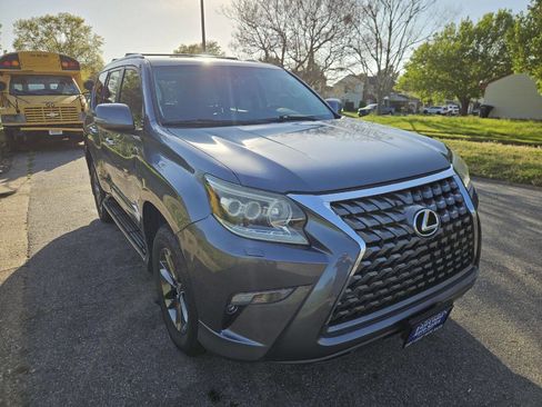 Used 2016 Lexus GX 460 w/ Premium Package image 7