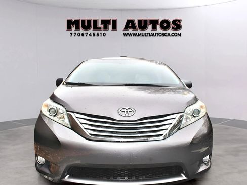 Used 2011 Toyota Sienna Limited image 5