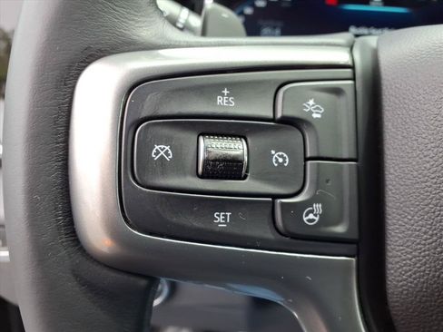Used 2022 Chevrolet Silverado 1500 LTZ w/ Z71 Off-Road Package AWD/4WD image 20