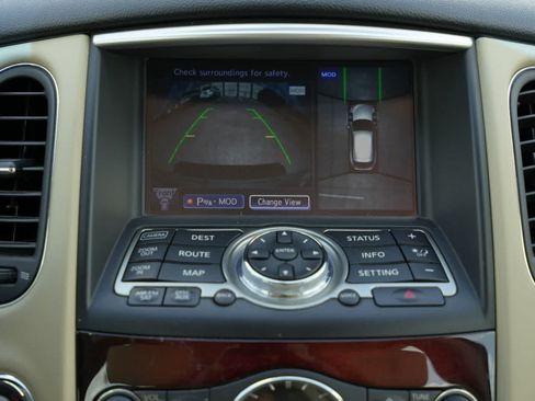 Used 2016 INFINITI QX50 2WD w/ Premium Plus Package image 14