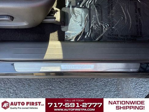 Used 2018 Nissan Pathfinder SL w/ Midnight Edition Package AWD/4WD image 10