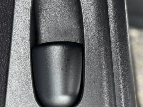 Used 2020 Nissan Kicks SV FWD image 24