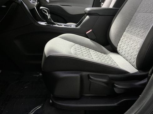 Used 2023 Chevrolet Equinox LS w/ Driver Confidence II Package AWD/4WD image 15
