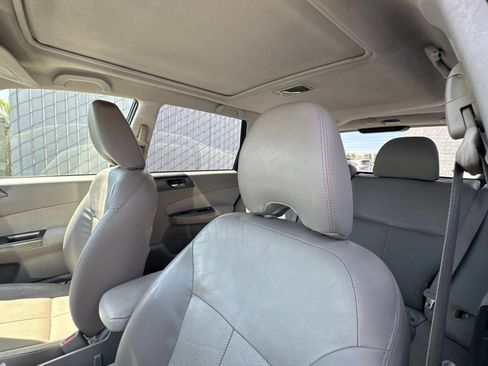 Used 2013 Subaru Forester 2.5X Limited AWD/4WD image 3