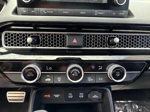 Certified 2025 Honda Civic Sport image 22