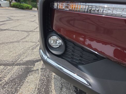 Used 2020 Honda Pilot Touring image 11