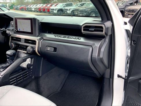 Used 2026 Toyota Tacoma SR5 image 17