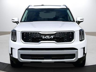 Used 2025 Kia Telluride EX w/ EX Captain's Chair Package