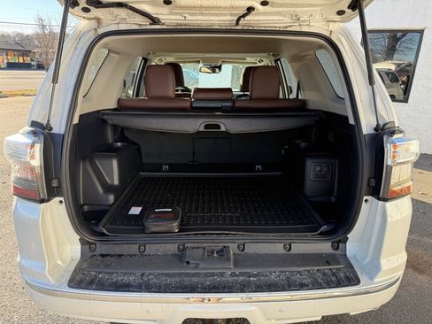 Used 2022 Toyota 4Runner Limited image 6