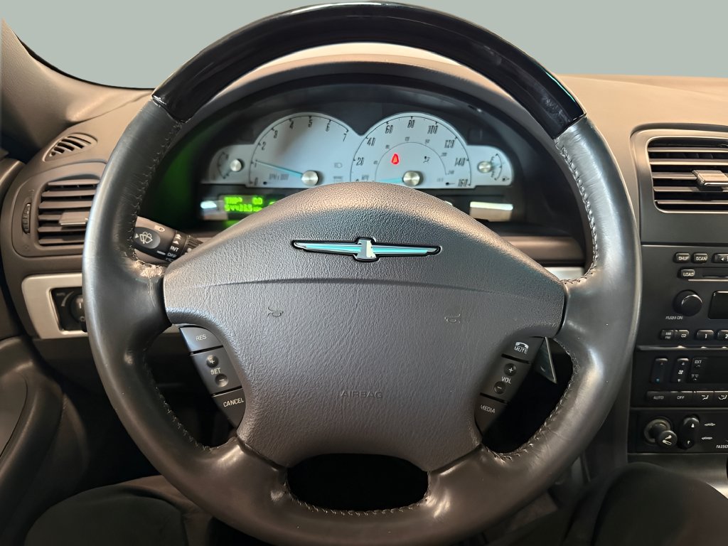 Used 2002 Ford Thunderbird RWD image 18