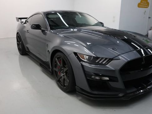 Used 2022 Ford Mustang Shelby GT500 w/ Carbon Fiber Track Pack RWD image 66