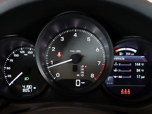 Used 2025 Porsche Macan S image 16