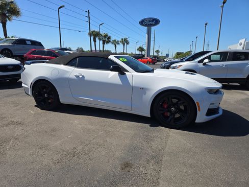 Used 2020 Chevrolet Camaro SS image 2
