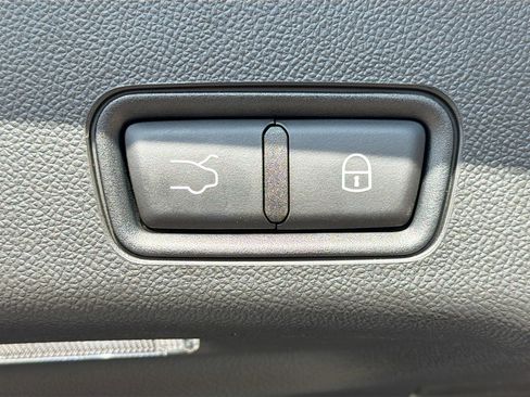 Certified 2024 Maserati Grecale GT image 13