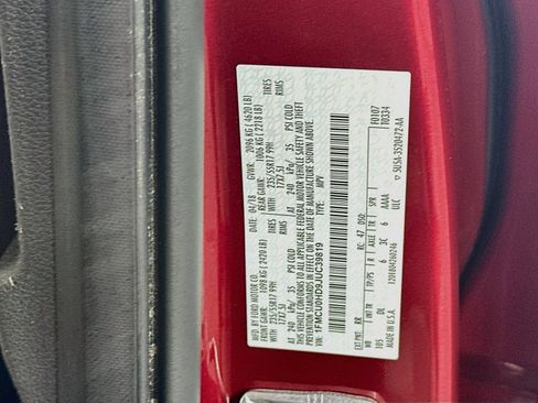 Used 2018 Ford Escape SEL w/ Ford Safe & Smart Package FWD image 31