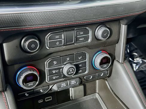 Certified 2021 Chevrolet Suburban RST w/ Rear Media and Nav Package AWD/4WD image 16