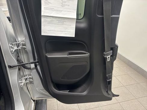 Used 2015 GMC Canyon SLE w/ SLE Convenience Package image 13