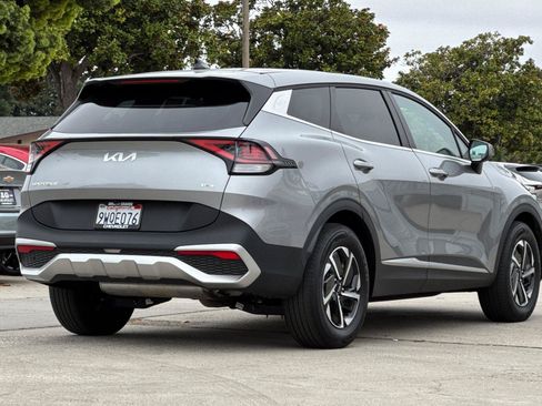 Used 2025 Kia Sportage LX FWD image 6