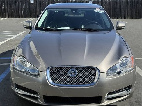 Used 2010 Jaguar XF Supercharged RWD image 2