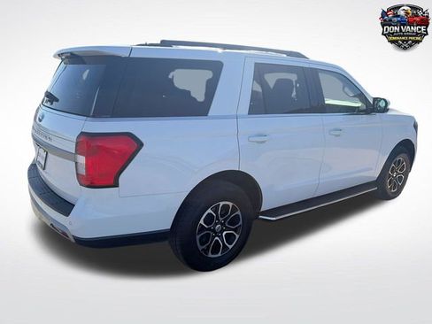 Used 2024 Ford Expedition XLT AWD/4WD image 5