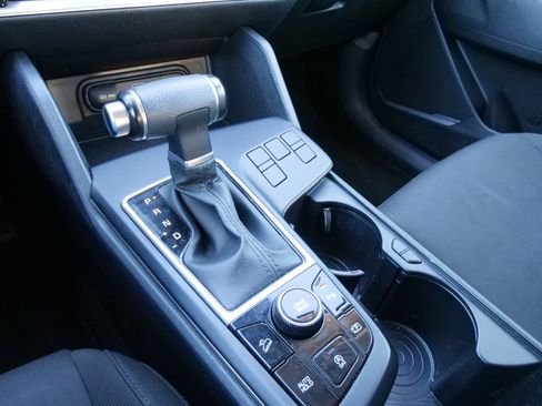 Used 2023 Kia Sportage LX image 24