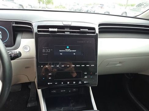 Used 2024 Hyundai Tucson Limited image 18