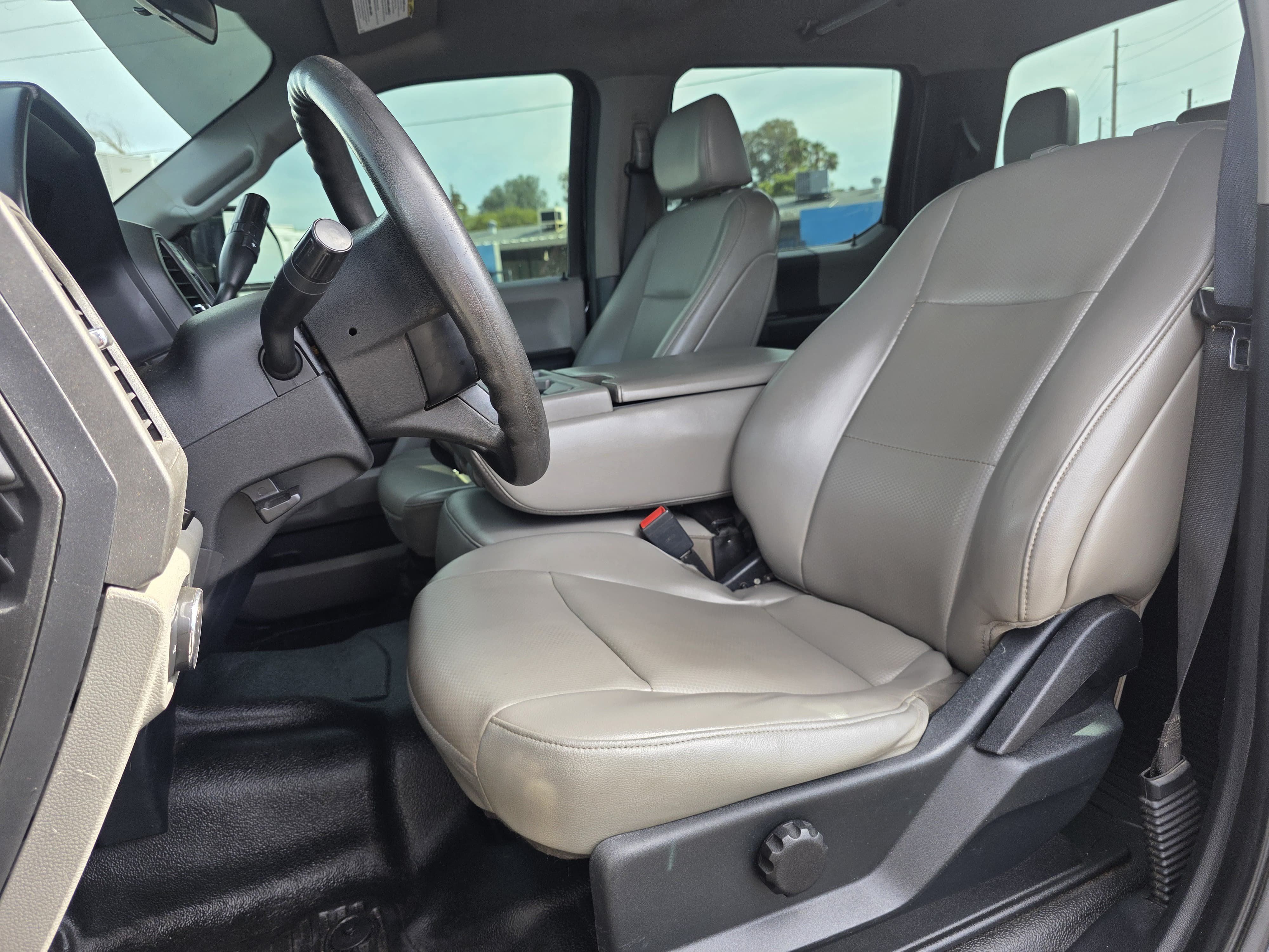 Used 2020 Ford F350 XL w/ Power Equipment Group AWD/4WD image 10