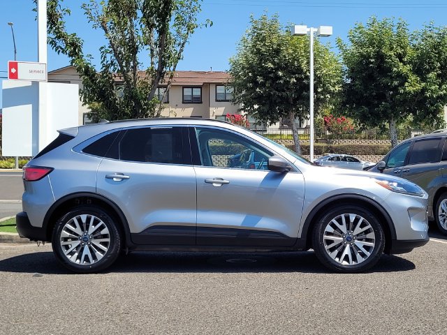 Used 2022 Ford Escape Titanium FWD image 5