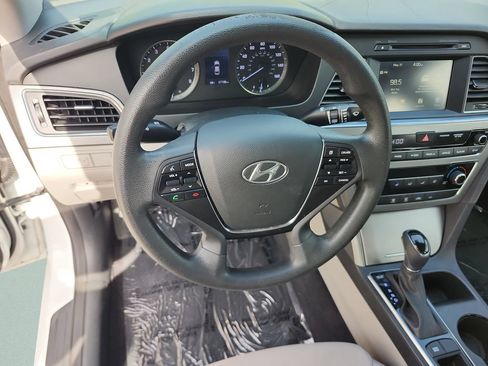 Used 2016 Hyundai Sonata SE FWD image 32