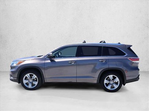 Used 2014 Toyota Highlander Limited AWD/4WD image 9