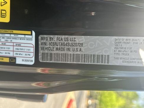 New 2025 Jeep Gladiator Sport w/ Premium Package image 28