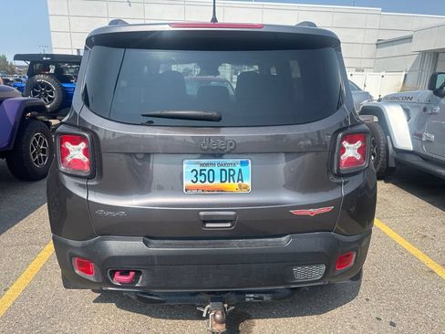Used 2019 Jeep Renegade Trailhawk w/ Cold Weather Group II AWD/4WD image 6