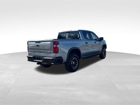 Used 2023 Chevrolet Silverado 1500 ZR2 w/ Technology Package image 4