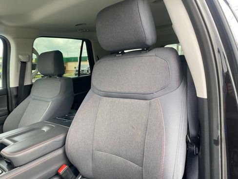 Used 2025 Ford Expedition Max Active AWD/4WD image 11