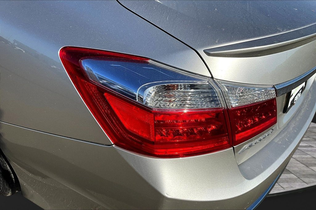 Used 2014 Honda Accord Plug-In Sedan image 23