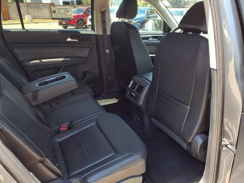 Certified 2023 Volkswagen Atlas SE FWD image 23