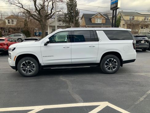New 2026 Chevrolet Suburban LT w/ Comfort Package image 4