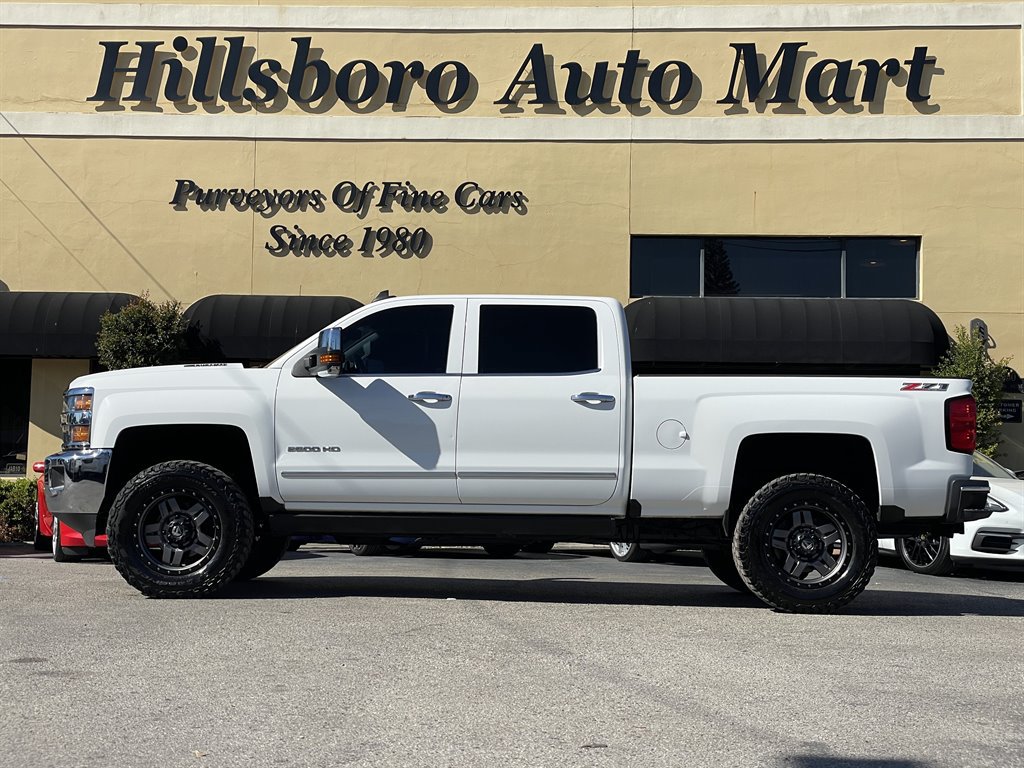 Used 2016 Chevrolet Silverado 2500 LTZ w/ Duramax Plus Package AWD/4WD image 4