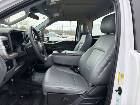 Used 2023 Ford F350 XL w/ FX4 Off-Road Package image 9