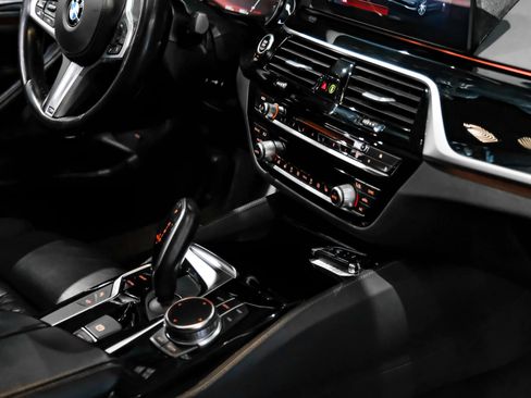 Used 2017 BMW 540i RWD image 22