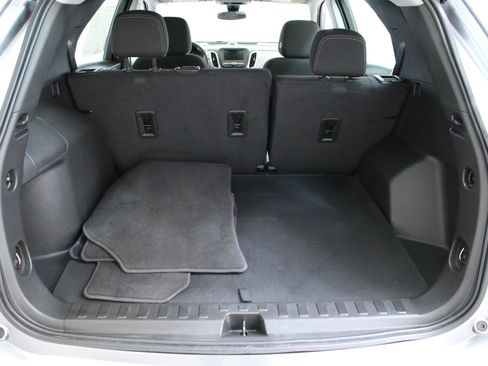 Used 2023 Chevrolet Equinox LS FWD image 27