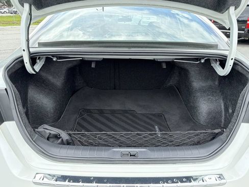 Used 2023 Nissan Altima 2.5 SV w/ SV Premium Package FWD image 19