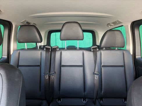 Used 2017 Mercedes-Benz Metris Passenger image 26