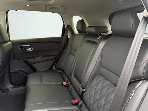 New 2026 Nissan Rogue Platinum w/ Platinum Premium Package AWD/4WD image 28